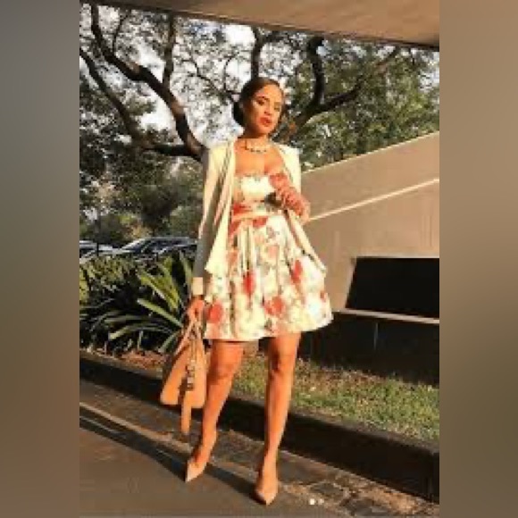 Hot summers day, ladies luncheon dress, bridal shower, baby shower - Picture 6 of 17